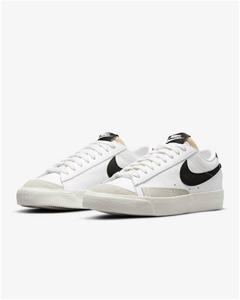 women's Nike Blazer low